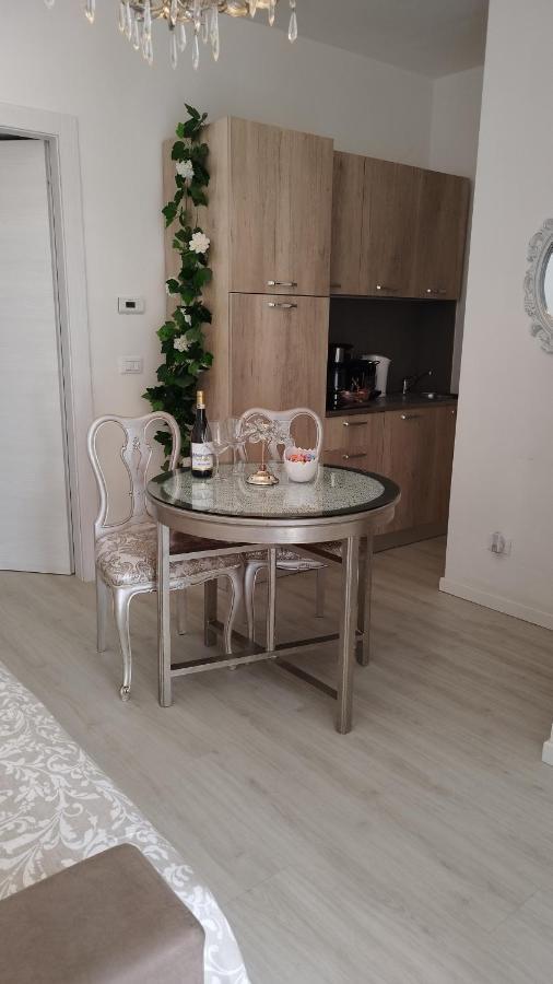 Harmony Appartement Cavalcaselle Buitenkant foto